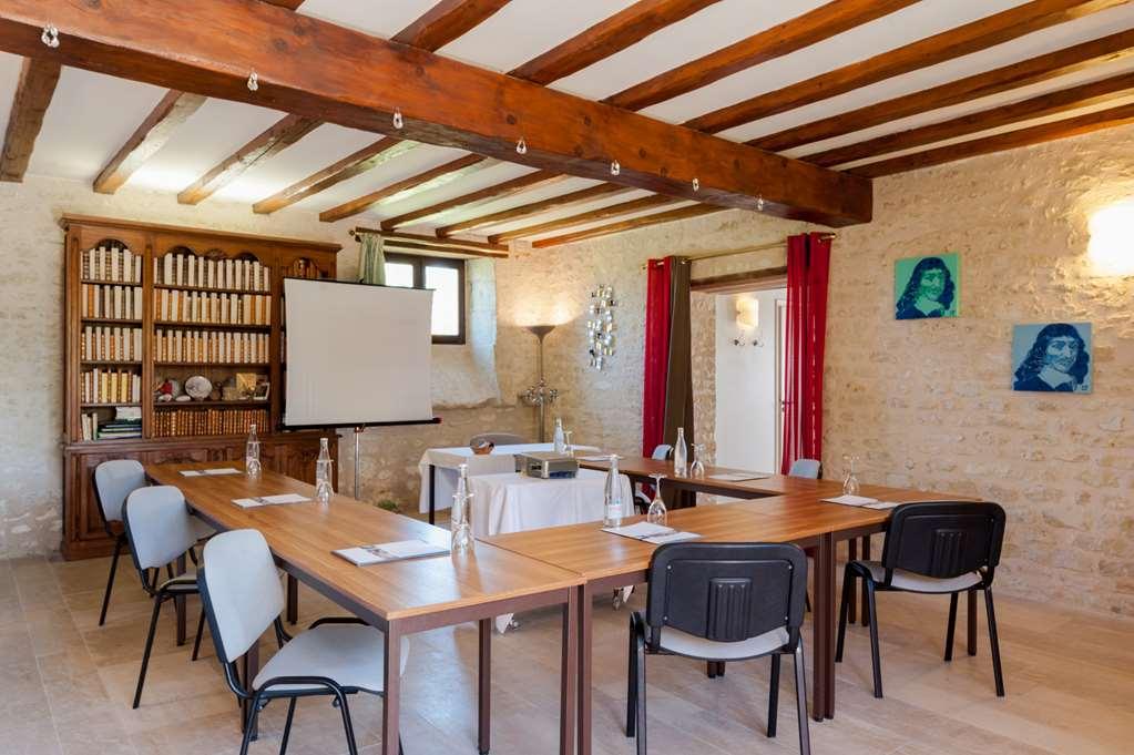 Le Pigeonnier Du Perron Hotel Availles-en-Châtellerault Felszereltség fotó