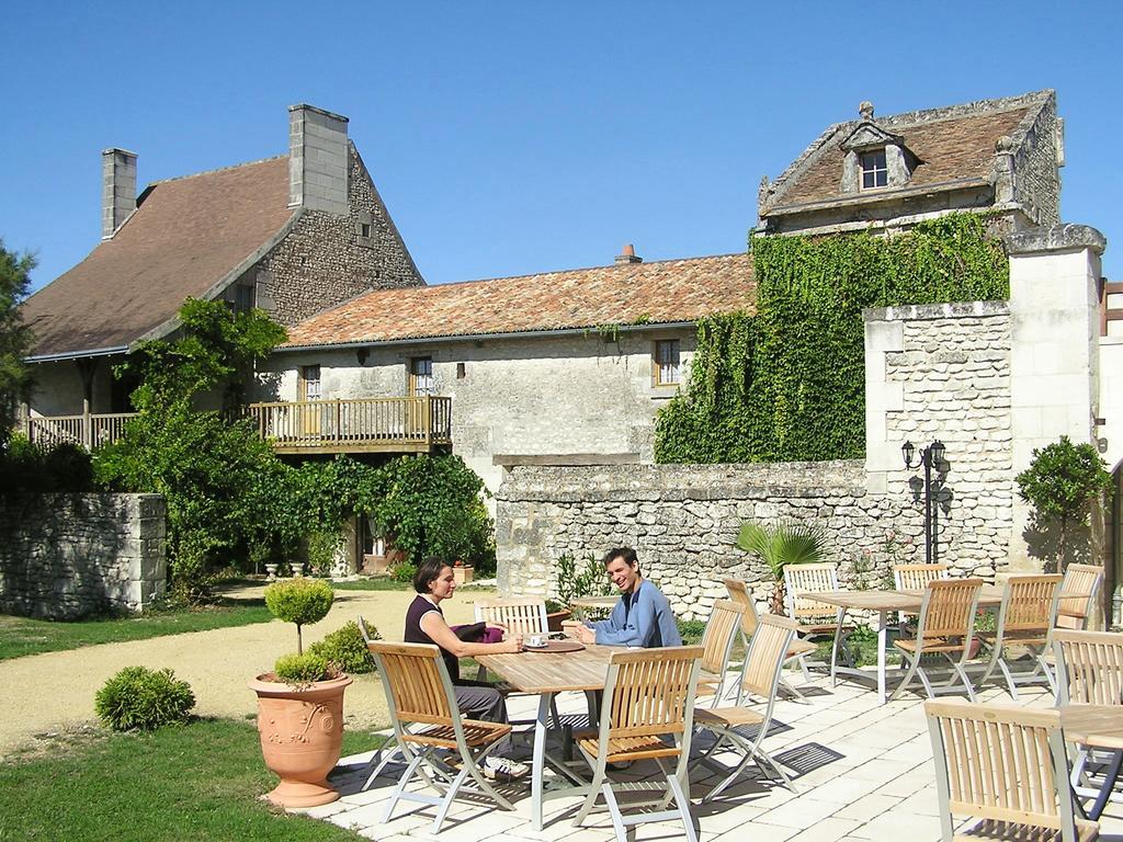 Le Pigeonnier Du Perron Hotel Availles-en-Châtellerault Kültér fotó