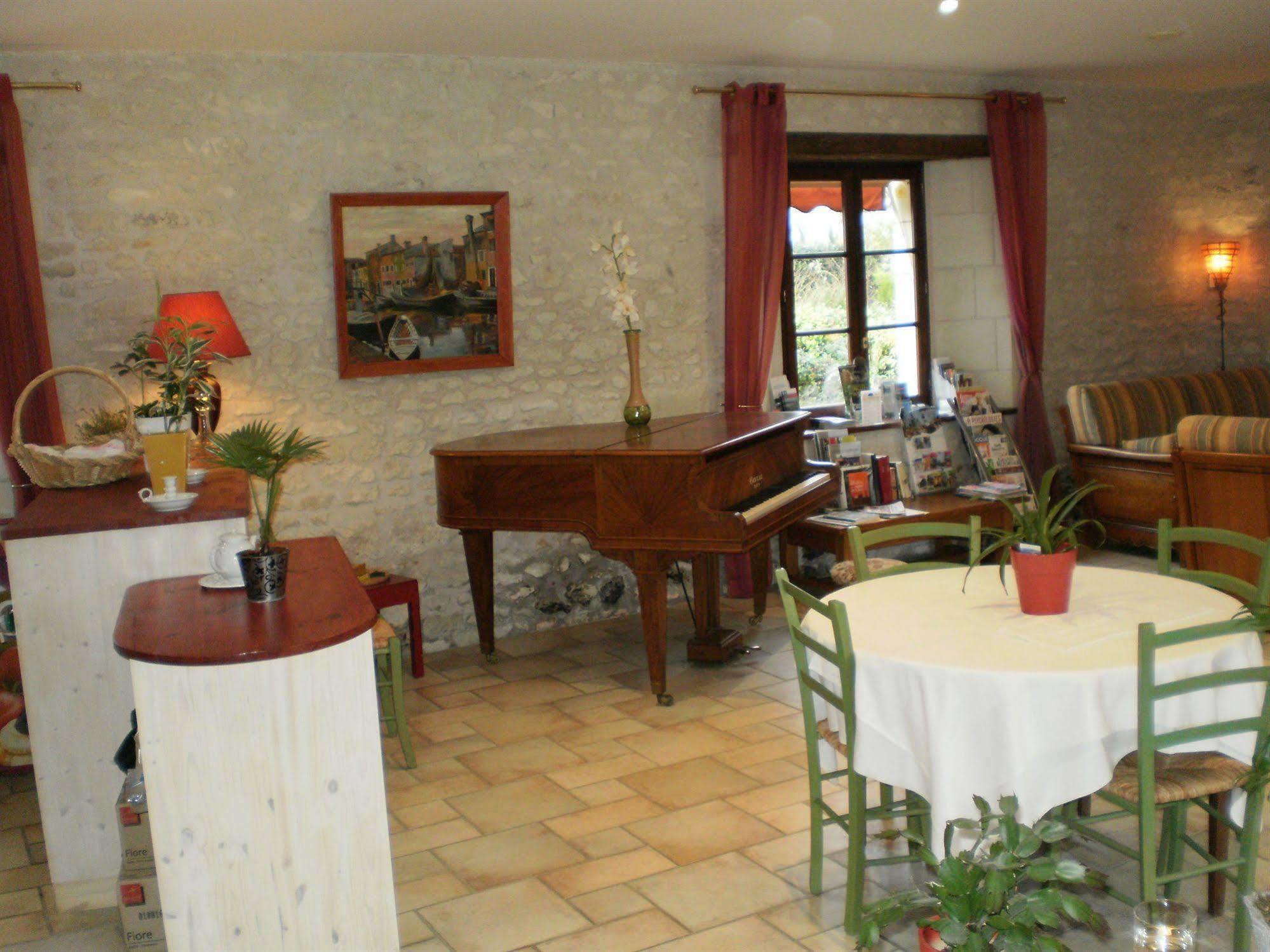Le Pigeonnier Du Perron Hotel Availles-en-Châtellerault Kültér fotó